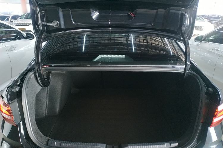 Used Volkswagen Lavida 2024 300TSI DSG Full-Comfort Edition Trunk