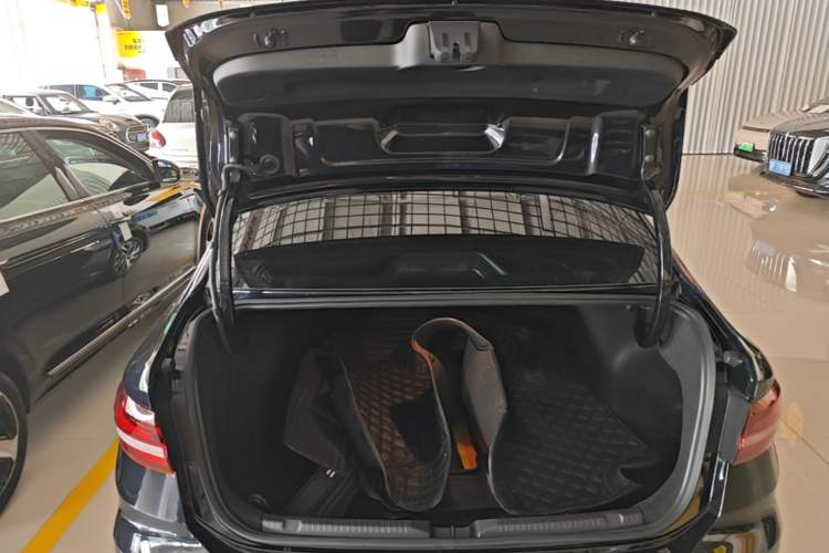 Used Volkswagen Lavida 2024 300TSI DSG Full-Comfort Edition Trunk