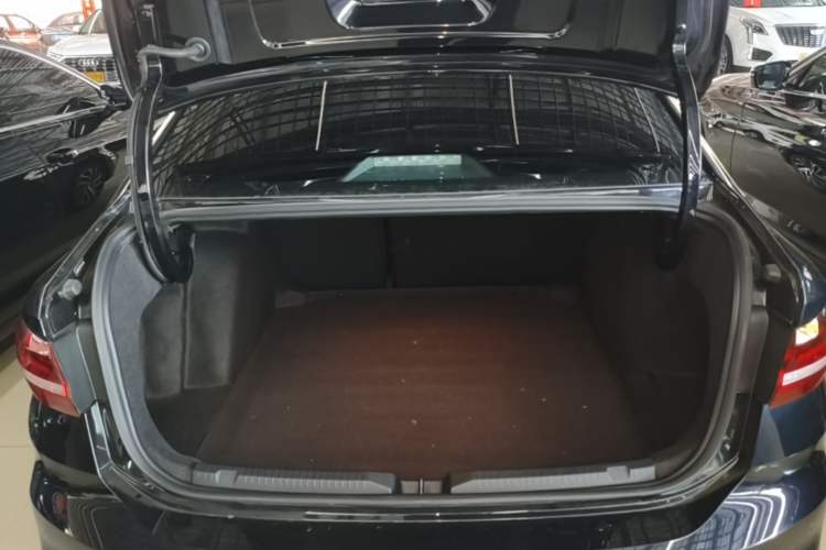 Used Volkswagen Lavida 2024 300TSI DSG Full-Comfort Edition Trunk