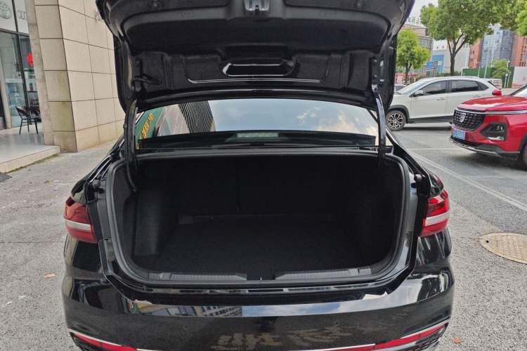 Used Volkswagen Lavida 2024 300TSI DSG Starry Sky Leading Edition Trunk