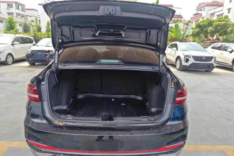 Used Volkswagen Lavida 2024 300TSI DSG Starry Sky Deluxe Edition Trunk