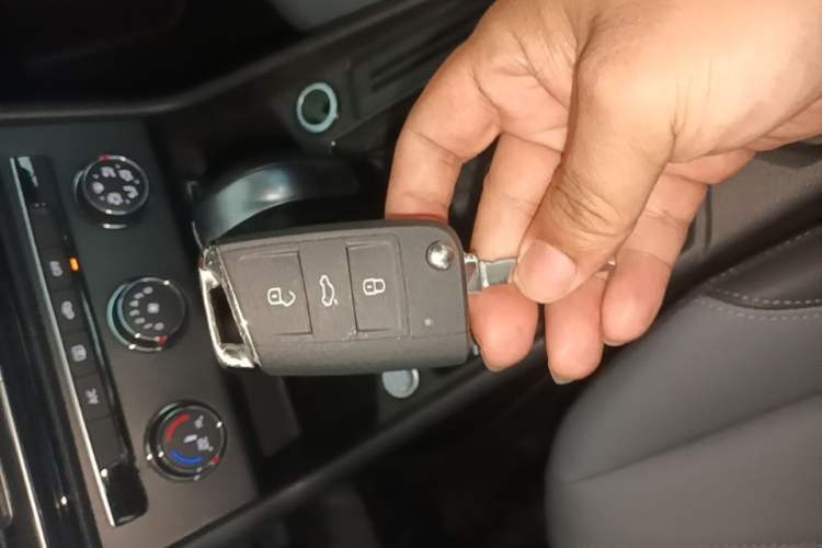 Used Volkswagen Lavida 2024 1.5L Automatic 5 Million Edition Vehicle Key