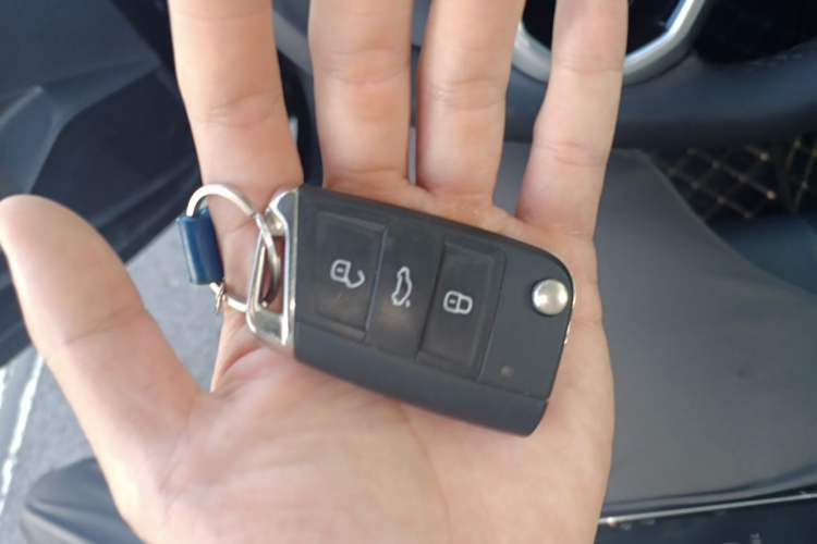 Used Volkswagen Lavida 2024 1.5L Automatic Starry Sky 5 Million Edition Vehicle Key