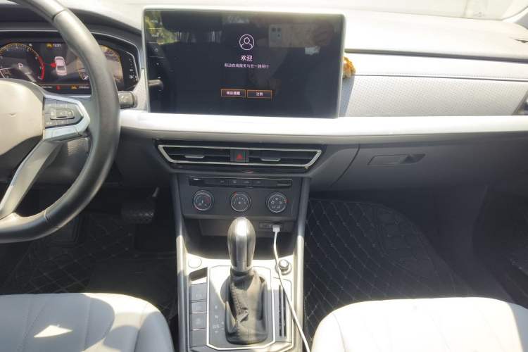 Used Volkswagen Lavida 2024 1.5L Automatic 5 Million Edition Audio And AC Panel