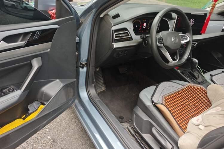 Used Volkswagen Lavida 2024 1.5L Automatic Starry Sky 5 Million Edition Driver Seat