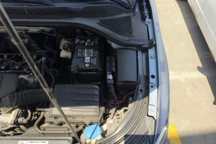 Used Volkswagen Lavida 2024 1.5L Automatic 5 Million Edition Engine Bay Left