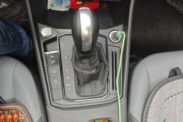 Used Volkswagen Lavida 2024 1.5L Automatic Starry Sky 5 Million Edition Gear Lever