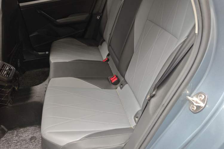 Used Volkswagen Lavida 2024 1.5L Automatic Starry Sky 5 Million Edition Left Rear Seat