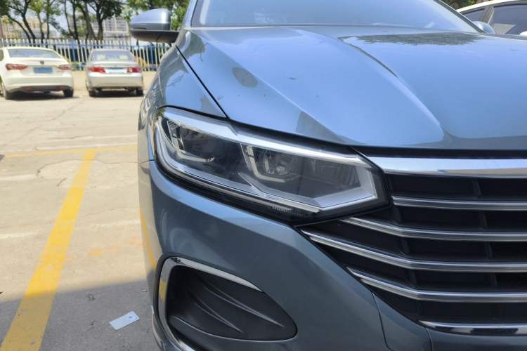 Used Volkswagen Lavida 2024 1.5L Automatic 5 Million Edition Right Front Headlight