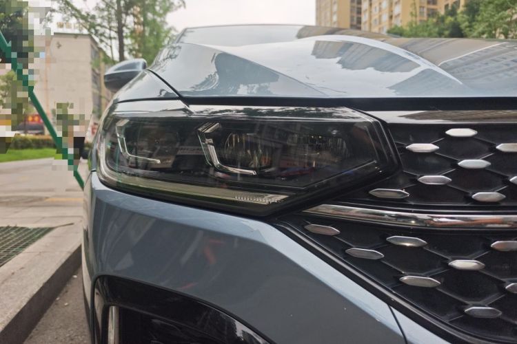 Used Volkswagen Lavida 2024 1.5L Automatic Starry Sky 5 Million Edition Right Front Headlight