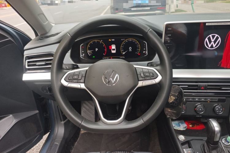 Used Volkswagen Lavida 2024 1.5L Automatic Starry Sky 5 Million Edition Steering Wheel