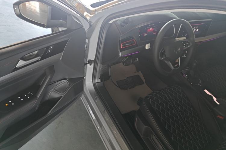 Used Volkswagen Lavida 2024 300TSI DSG Starry Sky Deluxe Edition Driver Seat