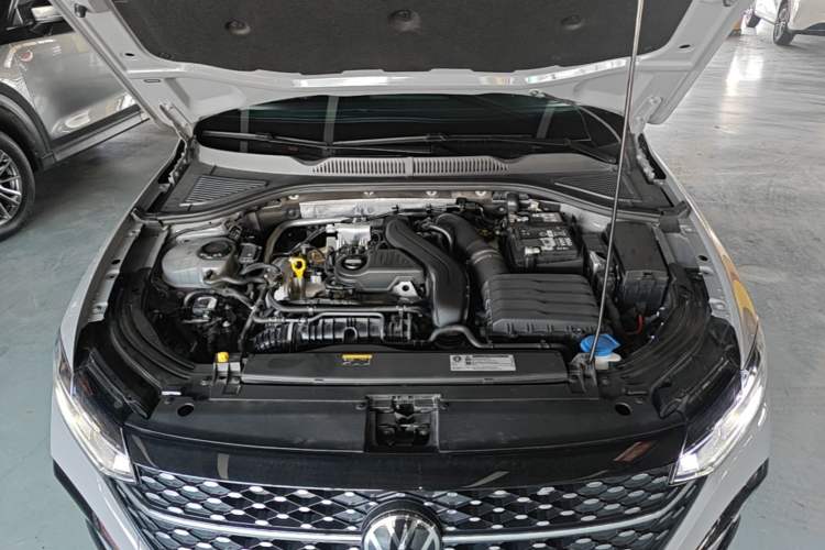 Used Volkswagen Lavida 2024 300TSI DSG Starry Sky Deluxe Edition Engine Bay