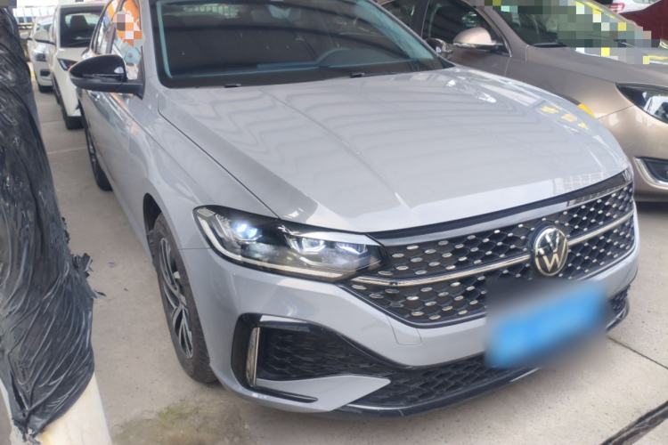 Used Volkswagen Lavida 2024 300TSI DSG Starry Sky Deluxe Edition Front Right 45 Deg
