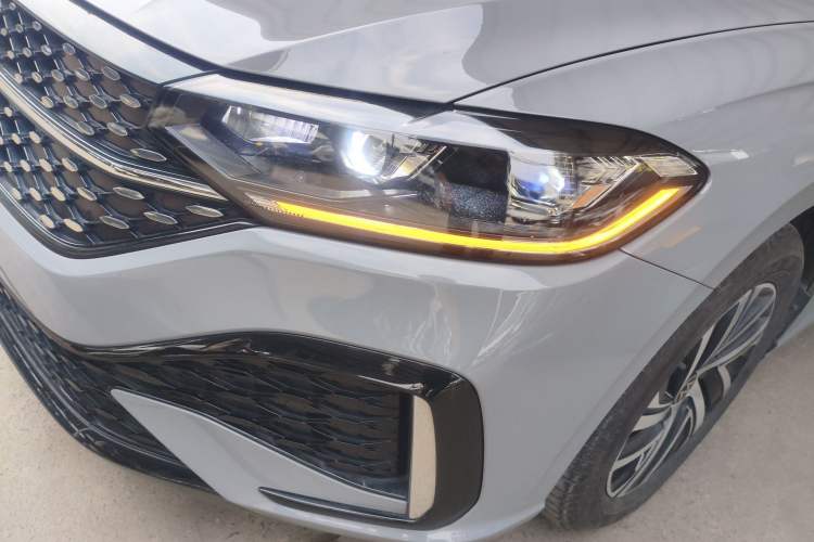 Used Volkswagen Lavida 2024 300TSI DSG Starry Sky Deluxe Edition Left Front Headlight