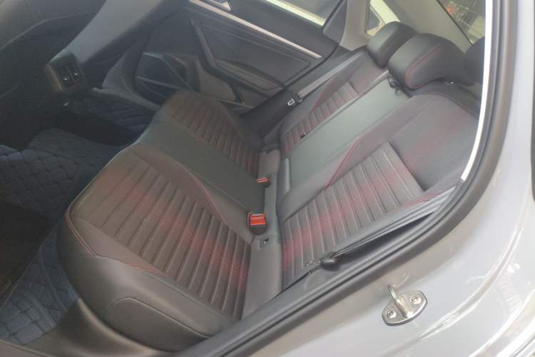 Used Volkswagen Lavida 2024 300TSI DSG Starry Sky Deluxe Edition Left Rear Seat