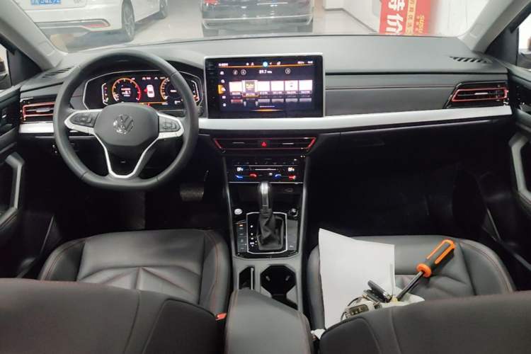 Used Volkswagen Lavida 2024 300TSI DSG Starry Sky Leading Edition Center Console