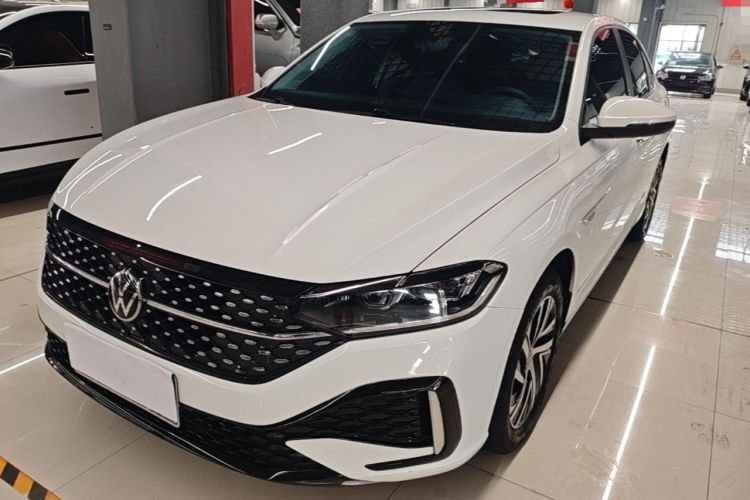Used Volkswagen Lavida 2024 1.5L Automatic Starry Sky 5 Million Edition Guazi used car, China used car export, Used car for sale, Used  cars, Cheapest cars for sale