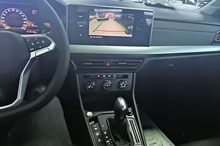 Used Volkswagen Lavida 2024 300TSI DSG Starry Sky Deluxe Edition Audio And AC Panel