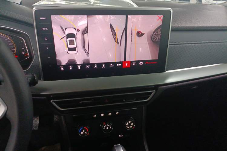 Used Volkswagen Lavida 2024 1.5L Automatic Starry Sky 5 Million Edition Audio And AC Panel