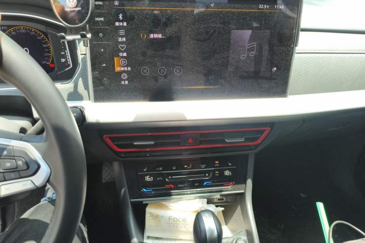 Used Volkswagen Lavida 2024 300TSI DSG Starry Sky Leading Edition Audio And AC Panel