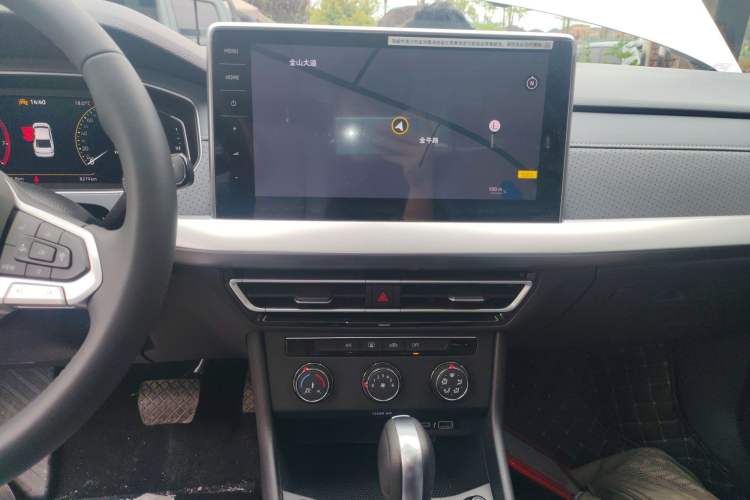 Used Volkswagen Lavida 2024 1.5L Automatic Starry Sky 5 Million Edition Audio And AC Panel