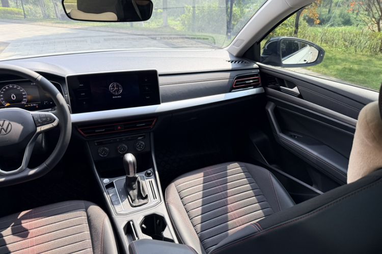 Used Volkswagen Lavida 2024 300TSI DSG Starry Sky Deluxe Edition Audio And AC Panel