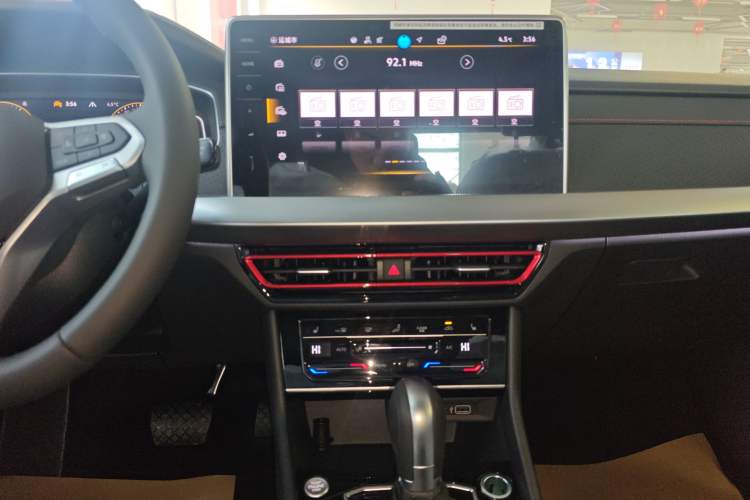 Used Volkswagen Lavida 2024 300TSI DSG Starry Sky Leading Edition Audio And AC Panel