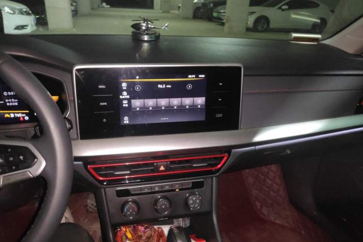 Used Volkswagen Lavida 2024 300TSI DSG Starry Sky Deluxe Edition Audio And AC Panel