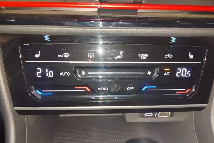 Used Volkswagen Lavida 2024 300TSI DSG Starry Sky Leading Edition Audio And AC Panel