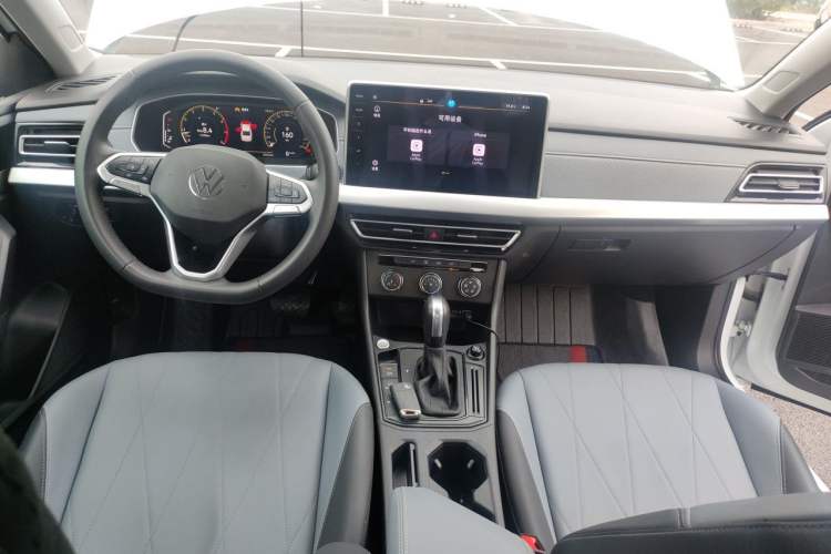 Used Volkswagen Lavida 2024 1.5L Automatic Starry Sky 5 Million Edition Center Console