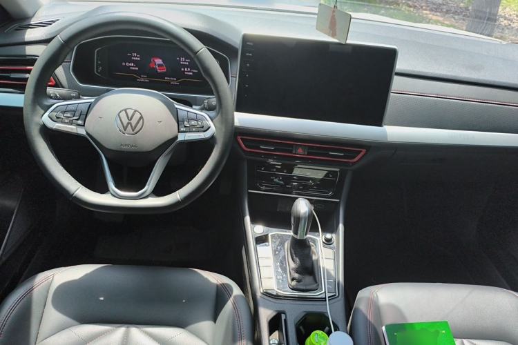 Used Volkswagen Lavida 2024 300TSI DSG Starry Sky Leading Edition Center Console