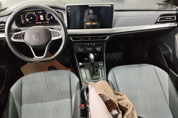 Used Volkswagen Lavida 2024 1.5L Automatic Starry Sky 5 Million Edition Center Console