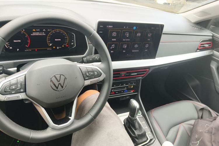Used Volkswagen Lavida 2024 300TSI DSG Starry Sky Leading Edition Center Console