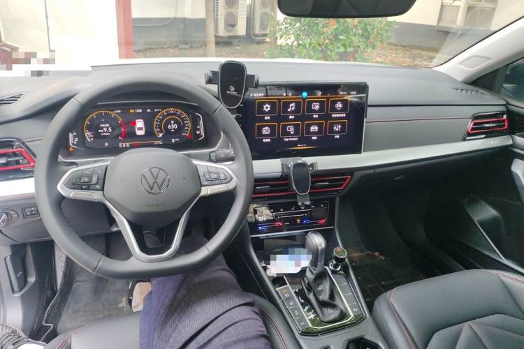 Used Volkswagen Lavida 2024 300TSI DSG Starry Sky Leading Edition Center Console