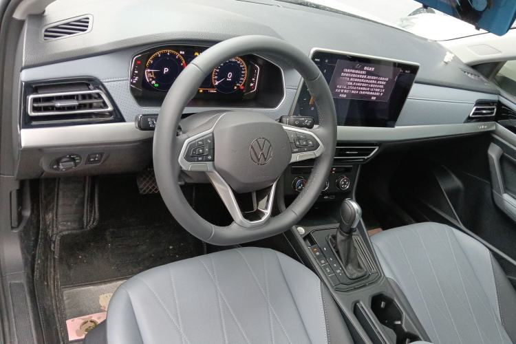 Used Volkswagen Lavida 2024 1.5L Automatic Starry Sky 5 Million Edition Center Console