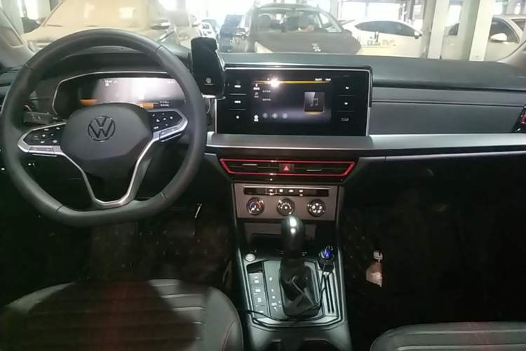 Used Volkswagen Lavida 2024 300TSI DSG Starry Sky Deluxe Edition Center Console