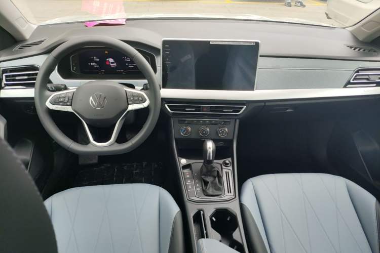 Used Volkswagen Lavida 2024 1.5L Automatic Starry Sky 5 Million Edition Center Console