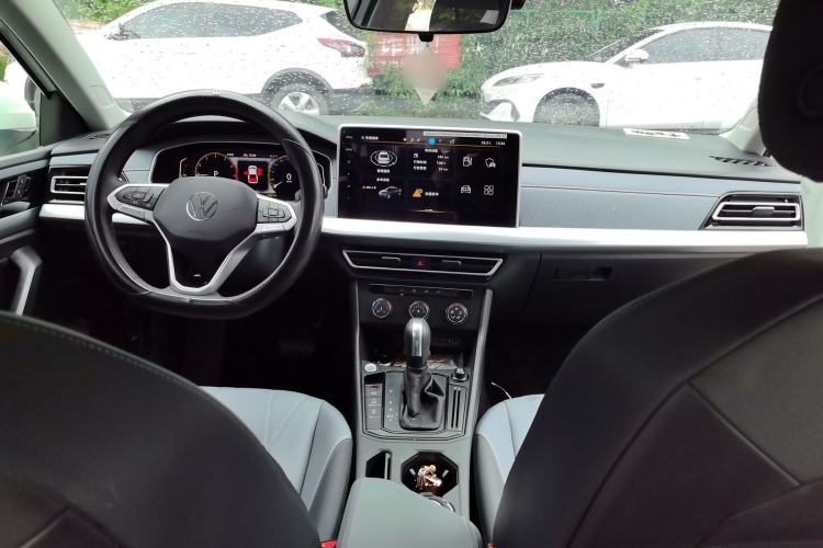 Used Volkswagen Lavida 2024 1.5L Automatic Starry Sky 5 Million Edition Center Console