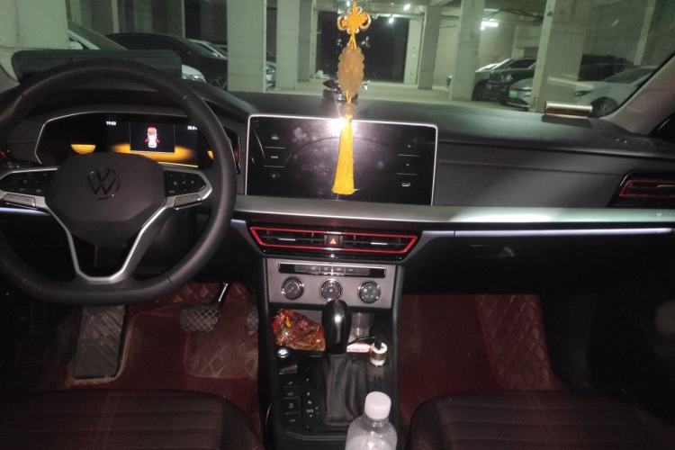 Used Volkswagen Lavida 2024 300TSI DSG Starry Sky Deluxe Edition Center Console