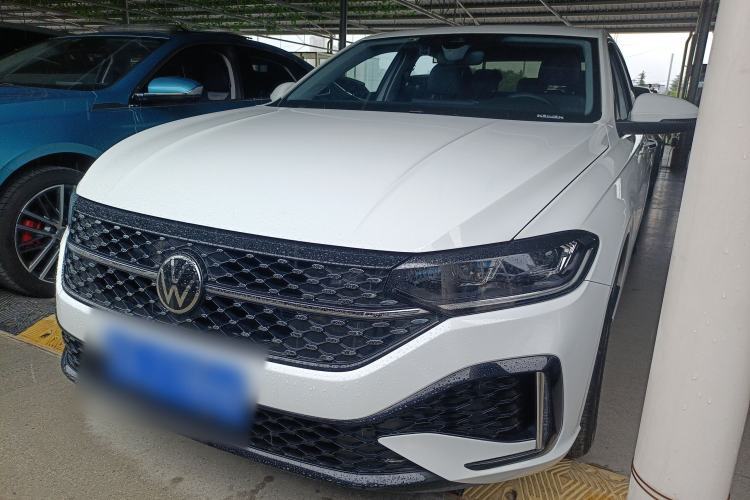 Used Volkswagen Lavida 2024 1.5L Automatic Starry Sky 5 Million Edition Guazi used car, China used car export, Used car for sale, Used  cars, Cheapest cars for sale