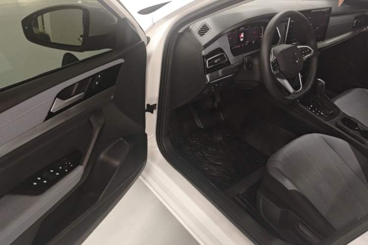 Used Volkswagen Lavida 2024 1.5L Automatic Starry Sky 5 Million Edition Driver Seat