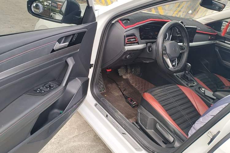 Used Volkswagen Lavida 2024 300TSI DSG Starry Sky Deluxe Edition Driver Seat