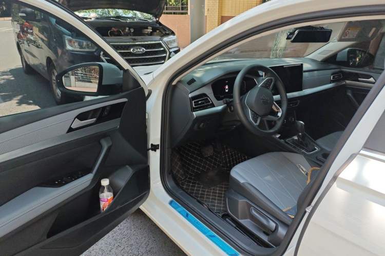 Used Volkswagen Lavida 2024 1.5L Automatic Starry Sky 5 Million Edition Driver Seat