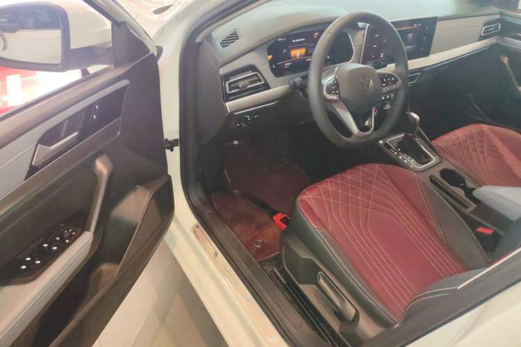 Used Volkswagen Lavida 2024 300TSI DSG Full-Comfort Edition Driver Seat
