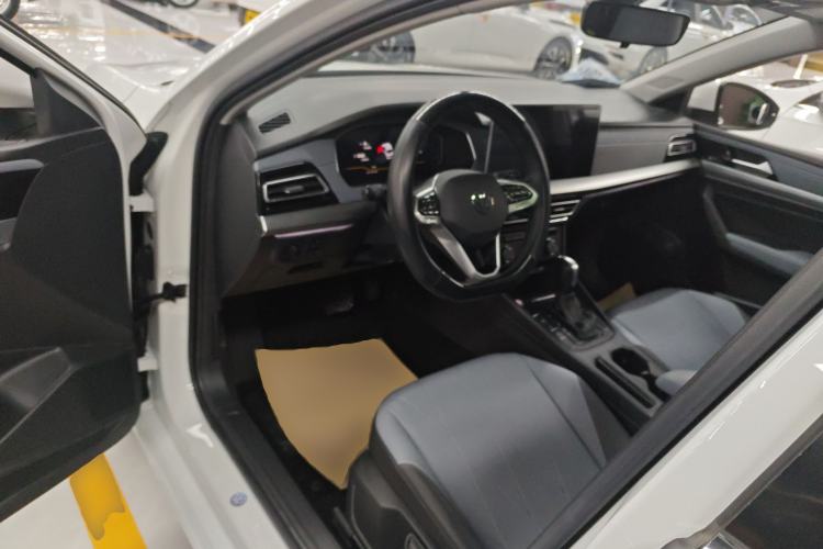 Used Volkswagen Lavida 2024 1.5L Automatic Starry Sky 5 Million Edition Driver Seat