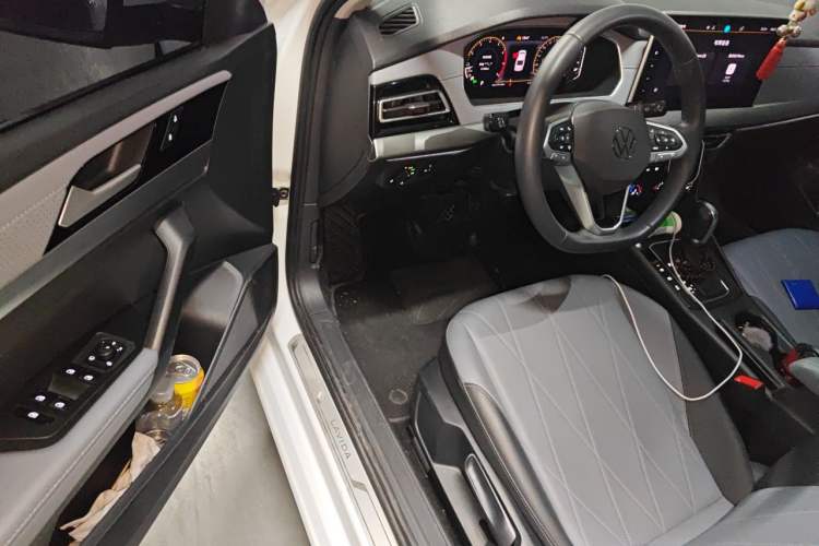 Used Volkswagen Lavida 2024 1.5L Automatic Starry Sky 5 Million Edition Driver Seat