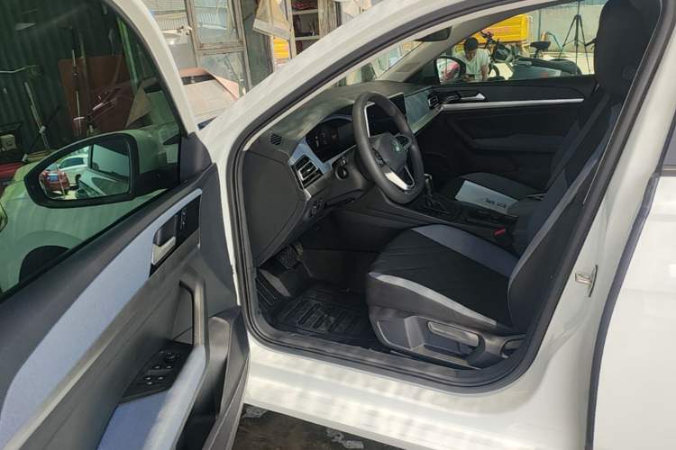 Used Volkswagen Lavida 2024 1.5L Automatic DeYi Edition Driver Seat