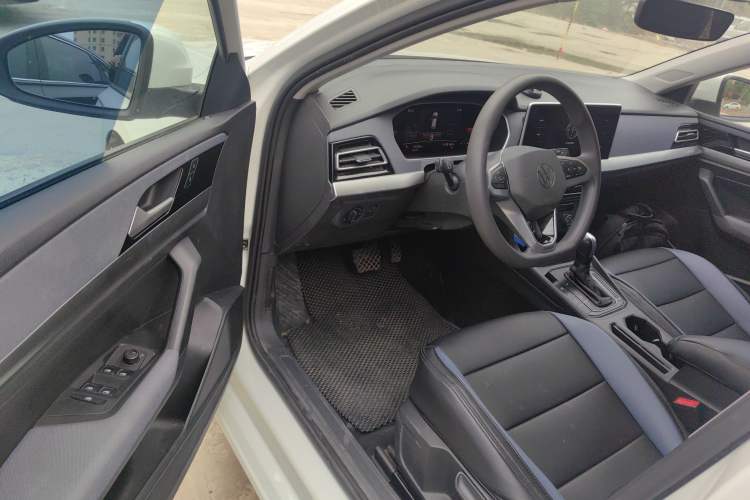 Used Volkswagen Lavida 2024 1.5L Automatic DeYi Edition Driver Seat