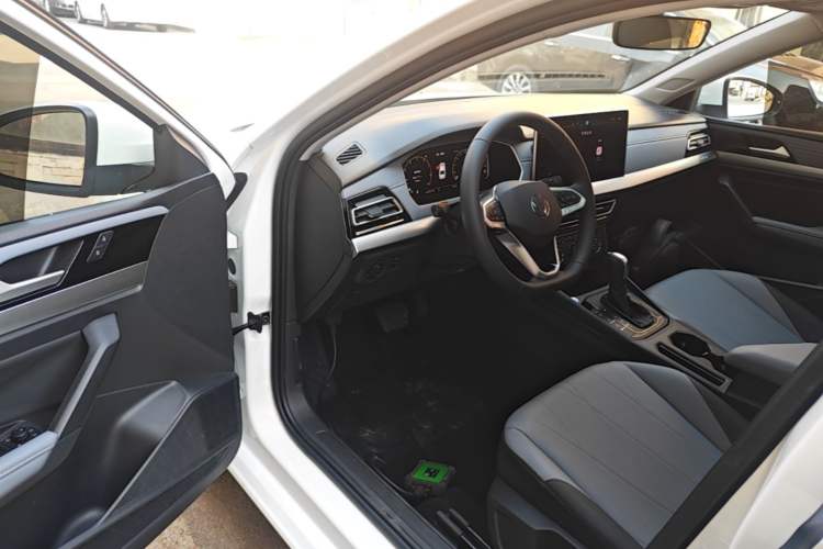 Used Volkswagen Lavida 2024 1.5L Automatic Starry Sky 5 Million Edition Driver Seat